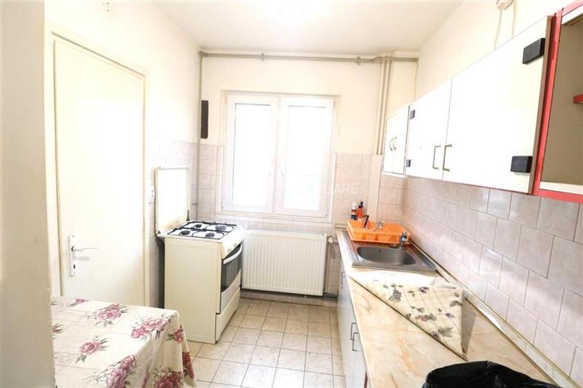 Apartament 3 camere , centrala proprie , zona Sagului - 7