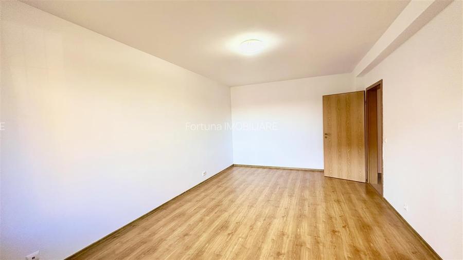 Apartament 2camere decomandat + parcare zona Mall Coresi - 11