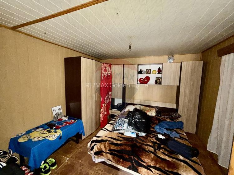 Casă cu 4 camere si teren 7727 mp Blidari - 14