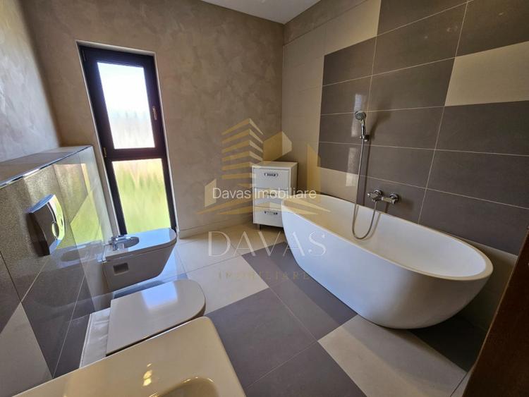 Vilă de Lux în Gruia – Oferta premium de închiriere | 6 Parcări - 18