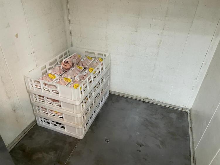 Inchiriem spatiu comercial Hala STAR