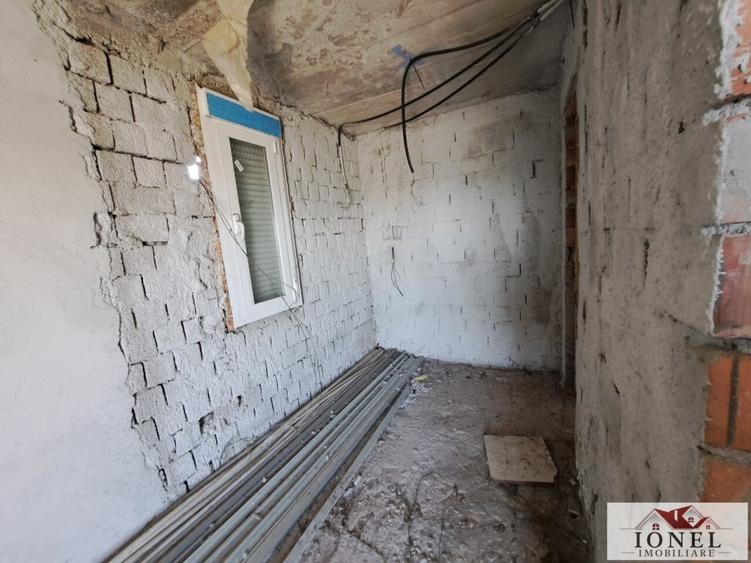 Vanzare casa semifinisata in Teius