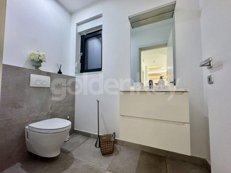 Vila moderna cu design contemporan | strada privata