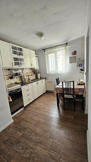 Apartament 3 camere Astra-Orizont,decomandat,120000 Euro