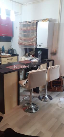 inchiriez 2 camere, decomandat, parter cu gradina, loc de parcare ,zona buna - 2