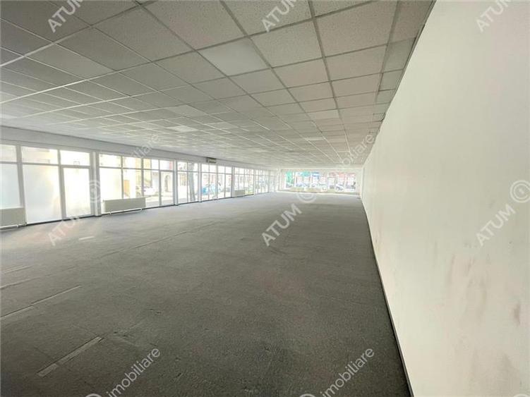 Spatiu comercial de 300 mp cu vitrina loc parcare zona centrala Sibiu
