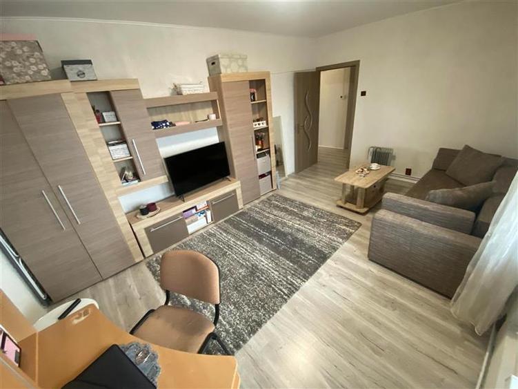 Apartament cu 2 camere de vanzare in 7 noiembrie