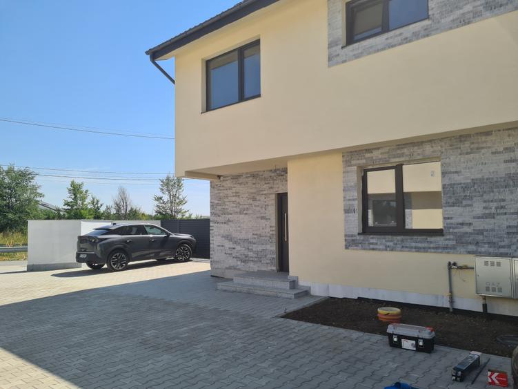 Otopeni-Casa 4 camere, spatioasa.Proiect rezidential central, finalizat. Doar 2!