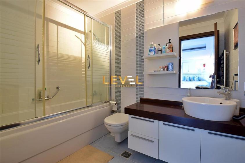 [VIDEO] Amazing Lake Views | 1 Bedroom Apartment | Parking and Storage | Emerald