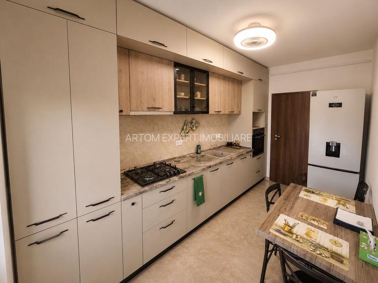 GRAND KRISTAL / CAND 'NOU' INSEAMNA CU ADEVARAT NOU - 5