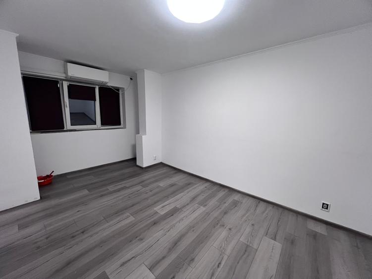 Apartament o camera,zona Maxxa