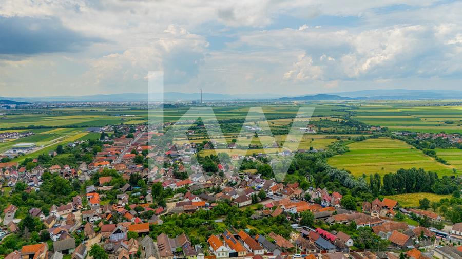 Cernatu, casă cu teren de 1000 mp