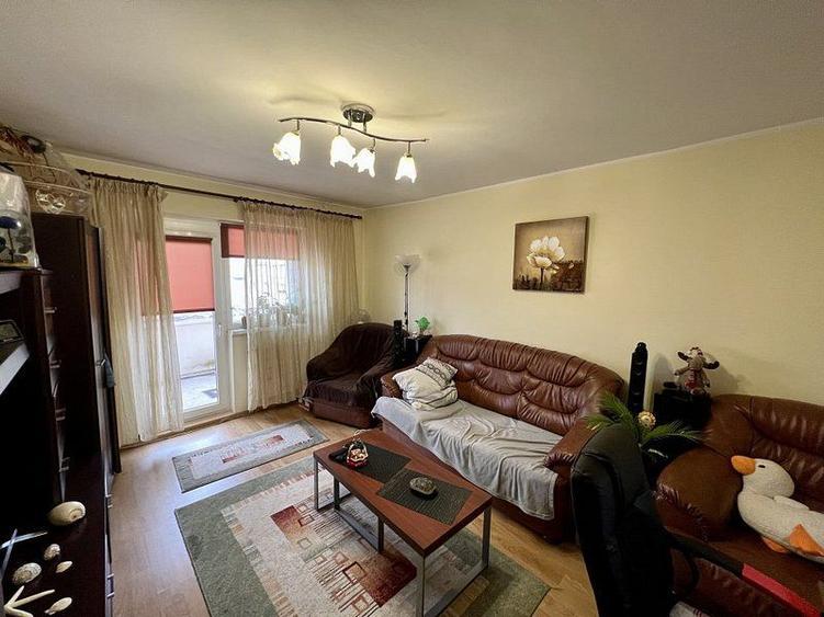 Apartament de inchiriat cu 2 camere, str Vulturului