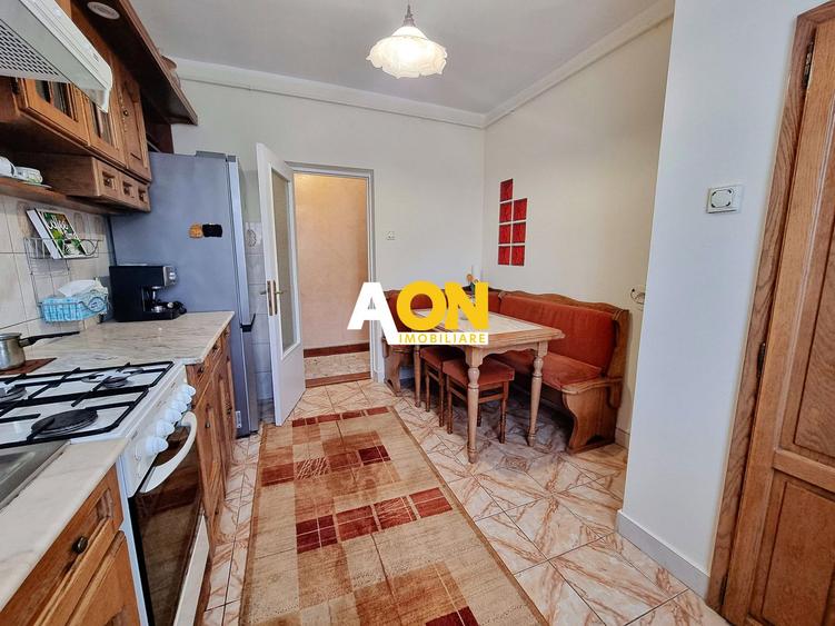 Apartament 3 camere, 78 mp utili, etaj 2, Cetate