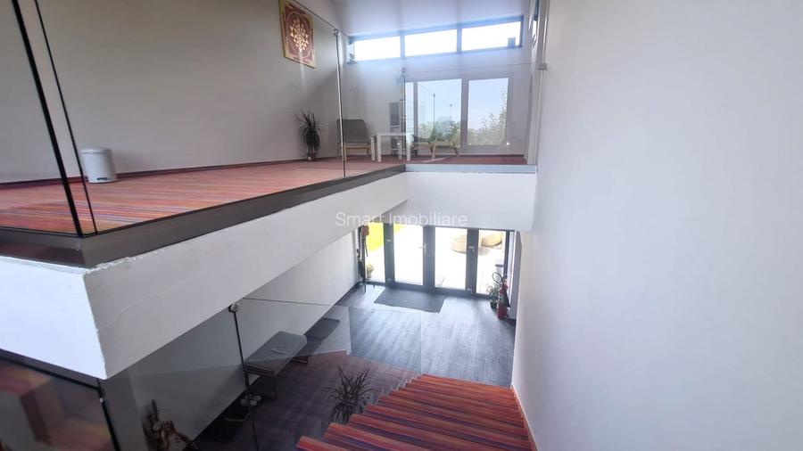Pensiune moderna 12 camere 4600 mp Valea Avrigului - 4