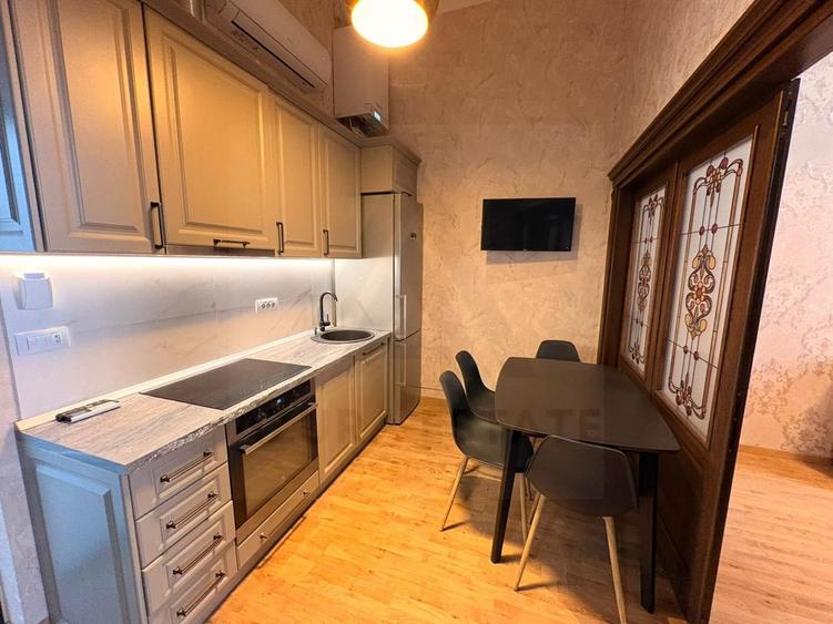 Apartament premium 2 camere 55 mp + pivniță renovat 2025 zona Centrala