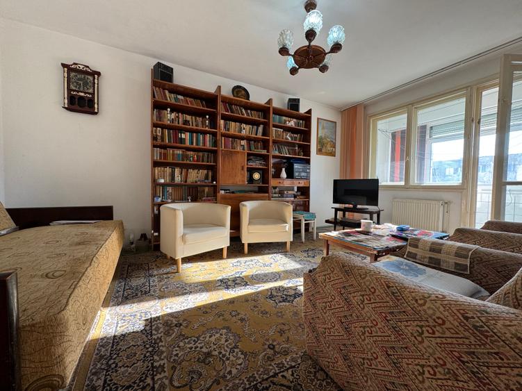 De vanzare - 2 camere decomandat - centrala proprie - 800m metrou 1 decembrie