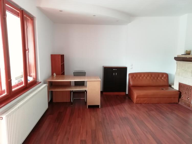 Apartament 4 camere cu priveliste deosebita zona Colinei
