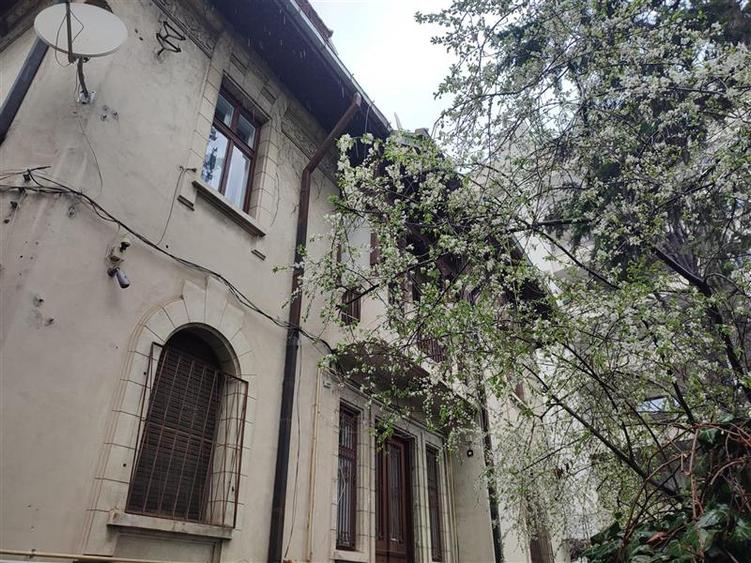 Vanzare apartament/birou 5 camere Icoanei