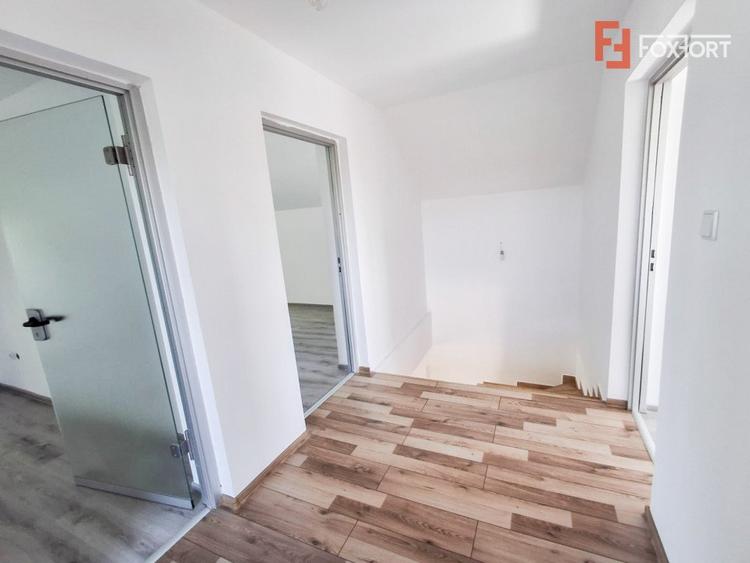 Casa individuala cu 4 camere de vanzare in Giarmata, zona Nord-Vest