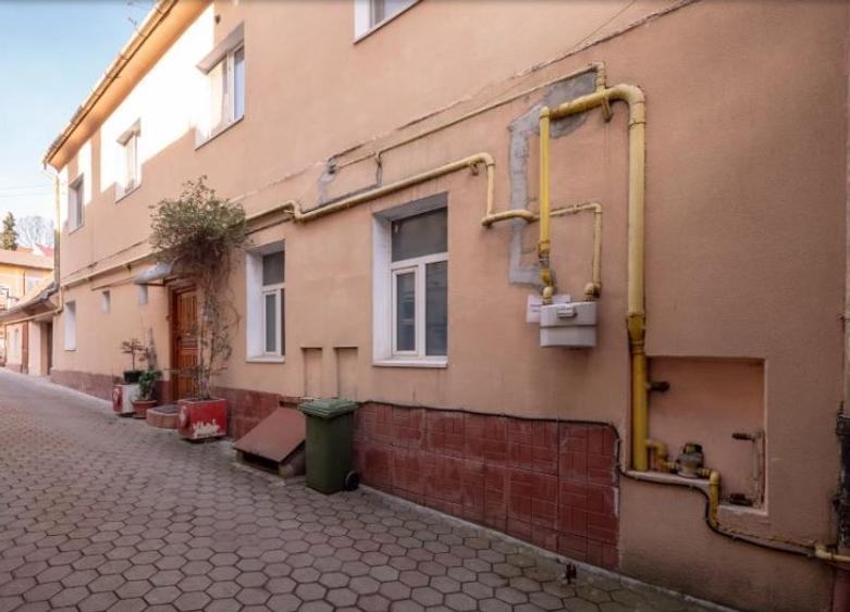 Vand casa Centrul Istoric  pretabila comercial/rezidential