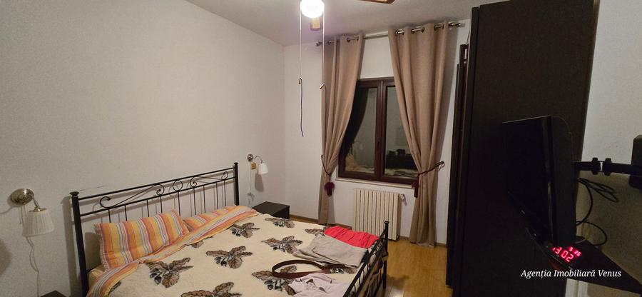 Casa cu etaj in Catamarasti Deal