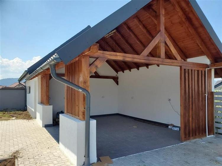 Casa individuala cartier Izvor