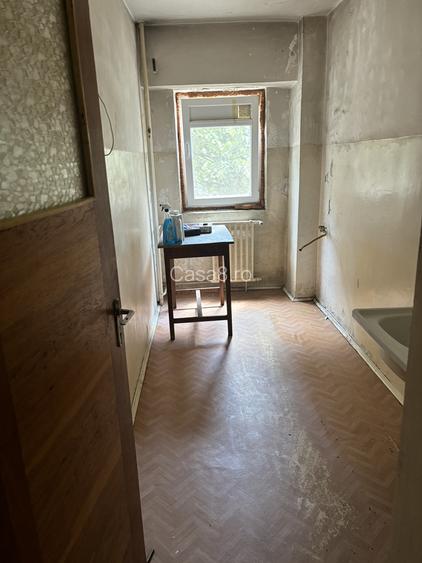 🏡   Garsonieră spațioasă de vânzare | Mall Vitan | Vitan | 78000 euro - 3