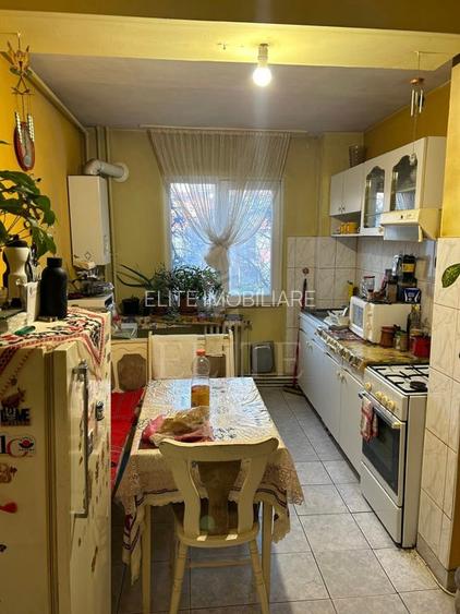 Apartament 3 camere în zona STRAZII GRIGORE ALEXANDRESCU