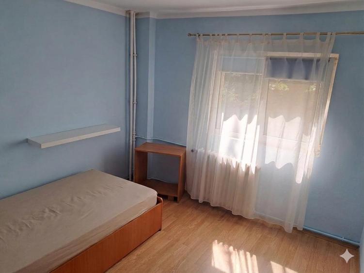 Apartament Generos cu 4 Camere – (Mega Mall) an1983