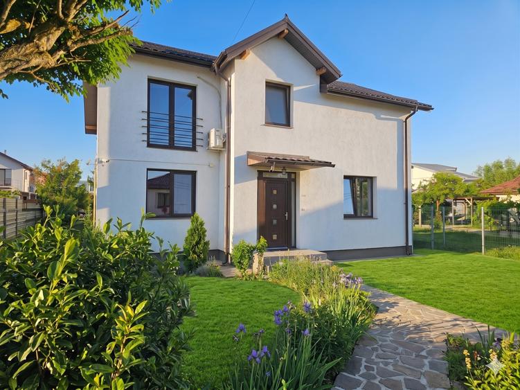 Casă 4 camere | 135 mp utili | 400 mp teren | Complex