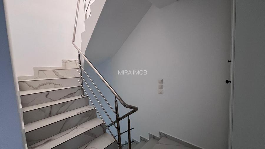 Proprietate exclusivistă tip înșiruită | 170 mp utili | 4 parcări - 9