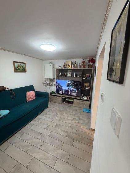 CASĂ RENOVATĂ 105 MP UTILI TEREN 400 MP COMUNA BERCENI STRADA CIULINI