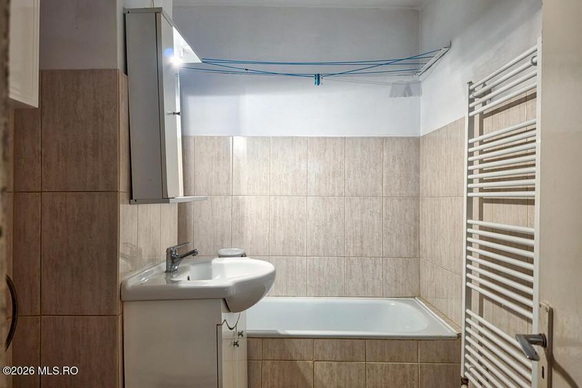 Mircea Cel Batran - 3 Camere, Decomandat, 2 Bai, Centrala