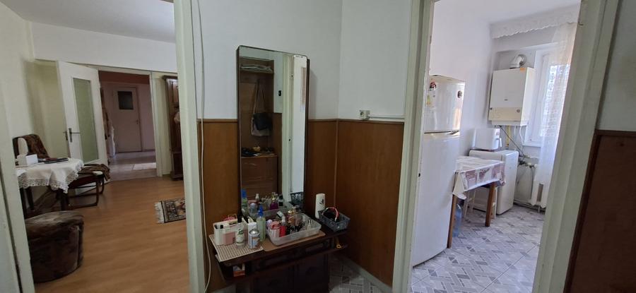 Mioritei(Restaurant Miorita)-Etaj 1/ 3camere/ 68mp /centrala/PVC