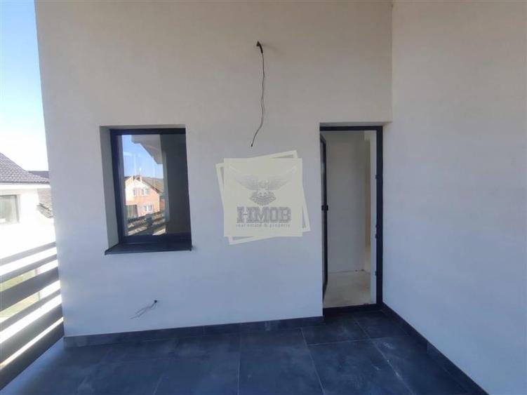 Casa moderna 5 camere teren 490 mp terasa acopertia in Cristian