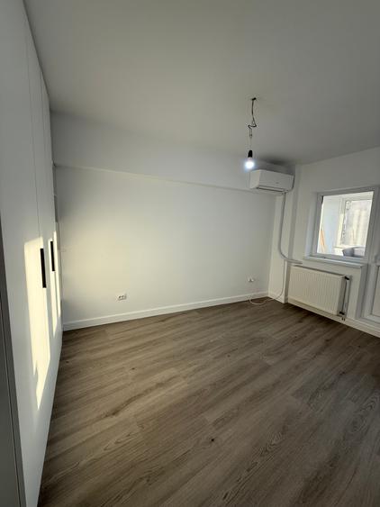Închiriere apartament 4 camere - ideal birou-firma– Bloc Horoscop, Piața Unirii