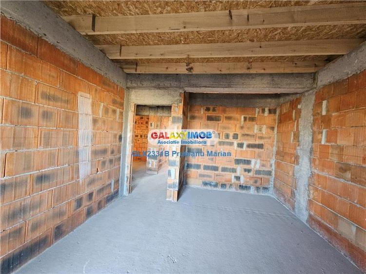 Vanzare vile Individuale de tip Duplex situate aproape de Str Dantelei - 74