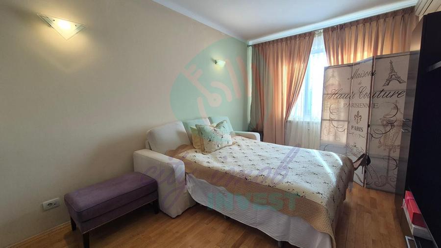 Apartament 4 camere cu garaj