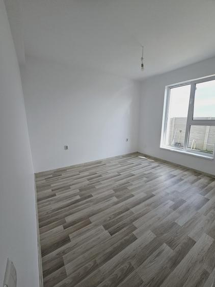 Casa parter 3 camere - Com.Berceni