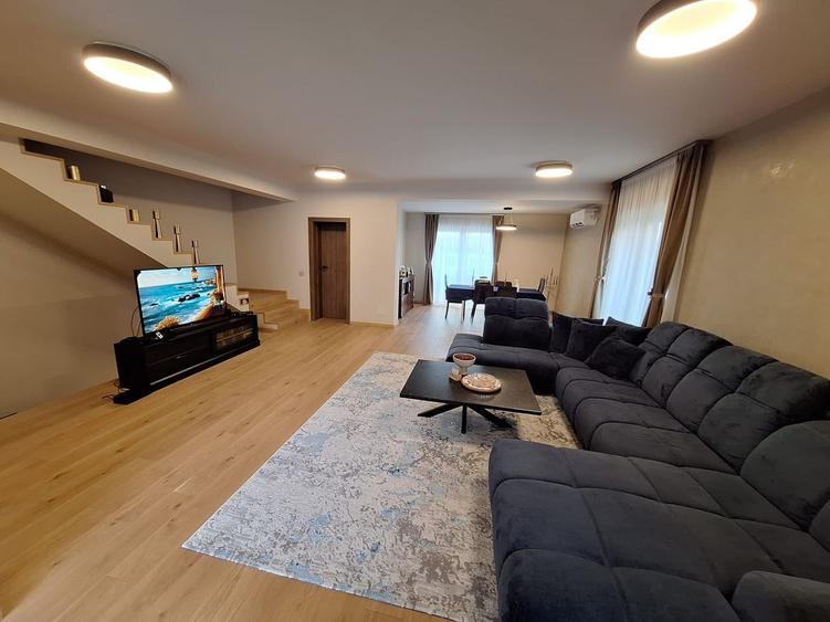 Casă cu finisaje și dotări premium