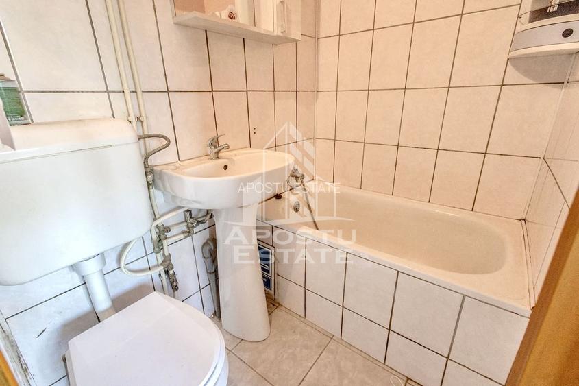 Garsoniera de vanzare la parter, zona UMT, Timisoara - 4