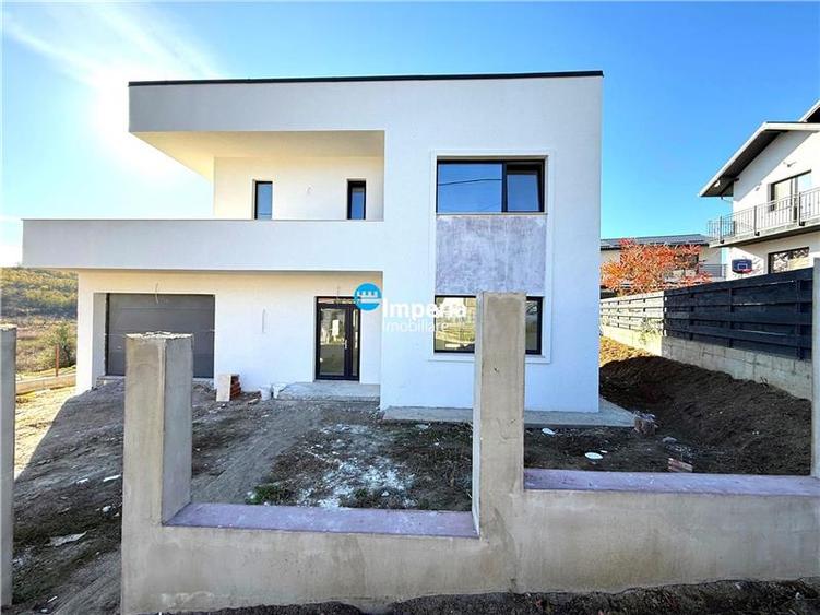 Vila , P+E, Garaj, vedere lac Ezareni, 450 teren Valea Adanca