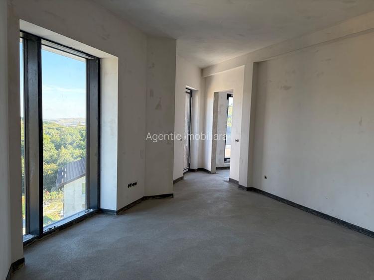 Casa individuala 4 camere, 3 bai, S+P+ET, garaj, terasa