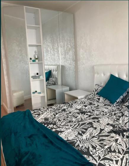 Copou Royal Town-ap.2 camere,mobilat si utilat,et4/10,decomandat,INTABULAT!