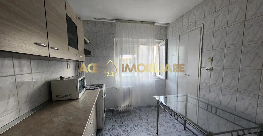 2 Camere de inchiriat | Vitan | Metrou | Decomandat
