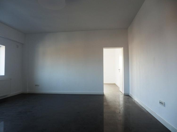 Închiriere spațiu birouri + comercial, Etaj 1 – doar 1690 €/lună!