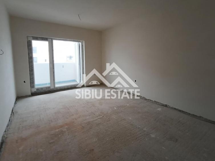 Apartament cu 3 camere , în zona Doamna Stanca