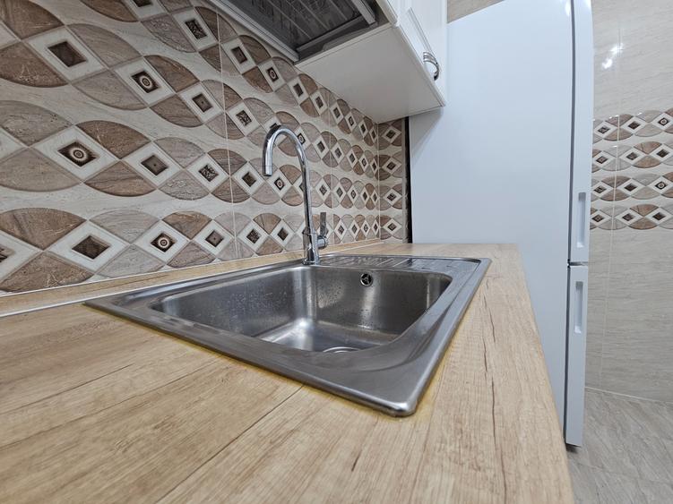 Vând apartament ultracentral et 1
