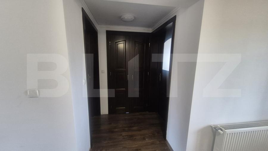 Casa 3 dormitoare de vanzare, 236 mp, teren 525 mp, Semicentral